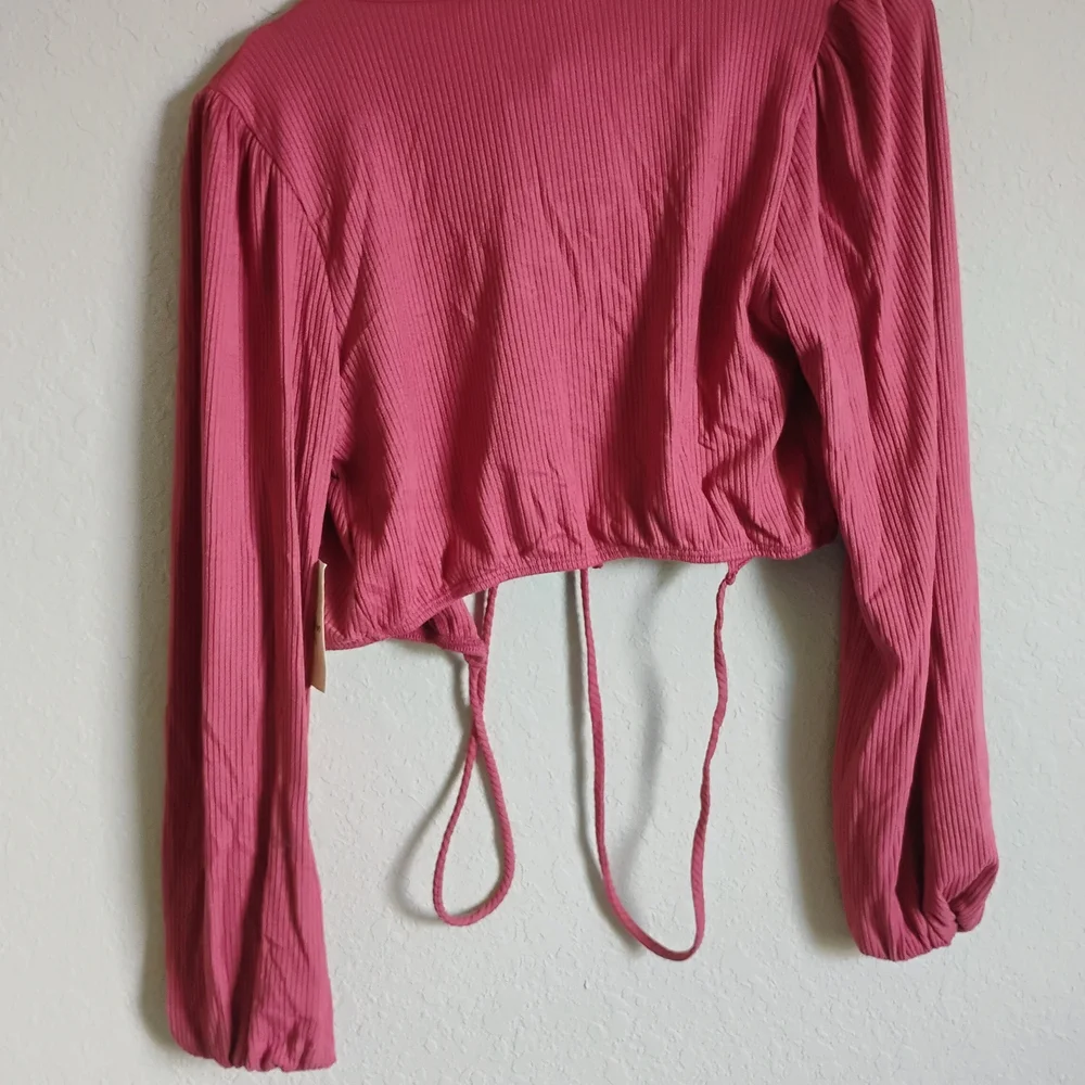 Pink Crop Top NWT - Picture 2 of 4